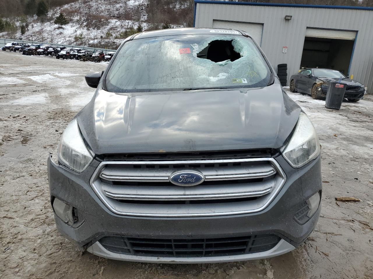 2017 FORD ESCAPE SE - Фото 5