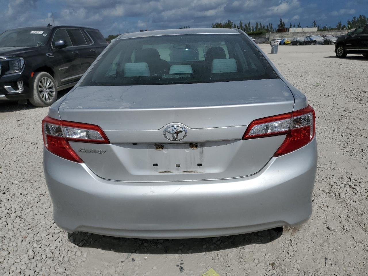 2014 TOYOTA CAMRY L - Image 6