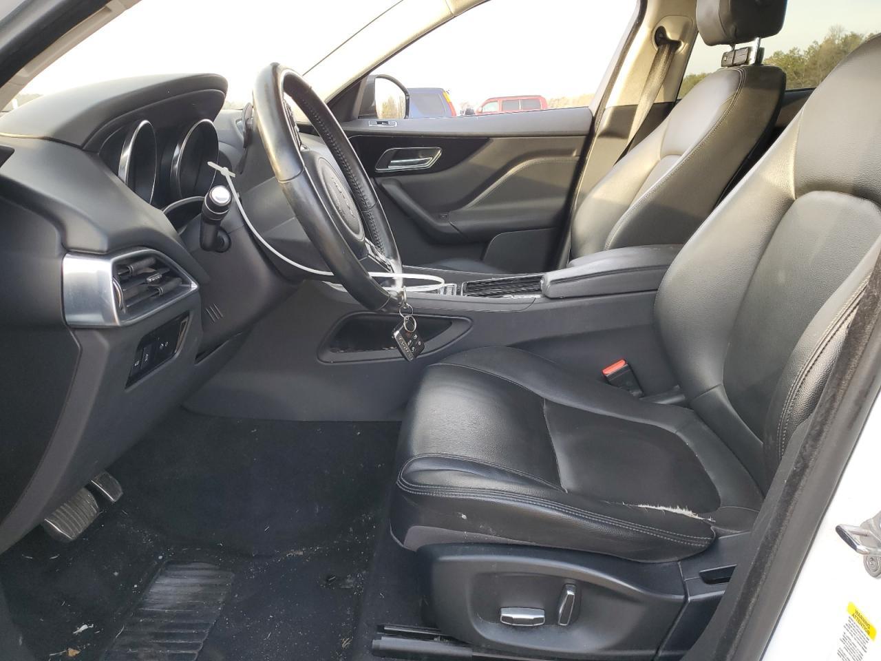 2019 JAGUAR F-PACE PRE - Image 7