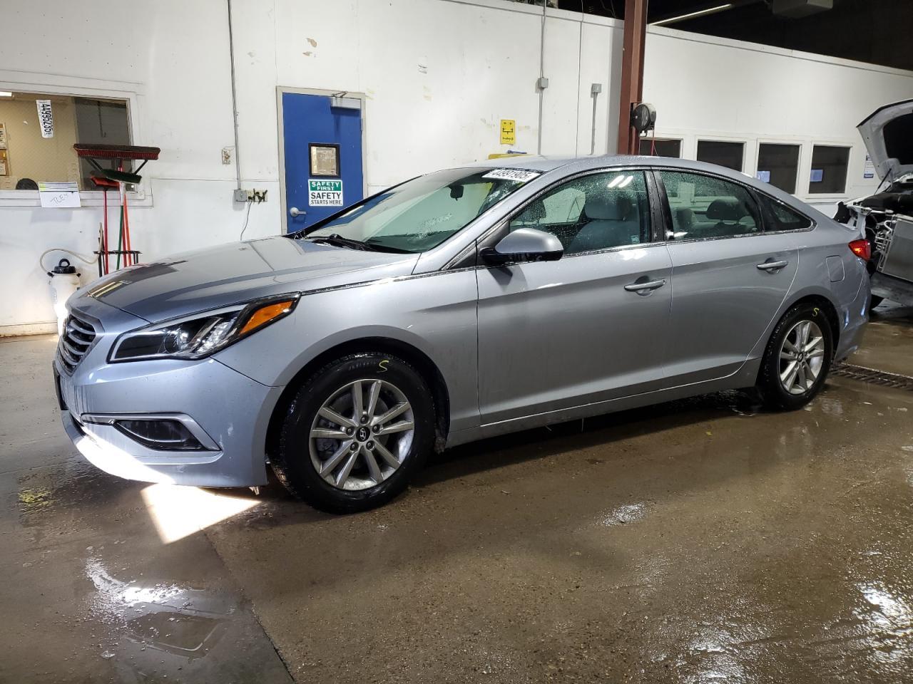 2017 HYUNDAI SONATA SE