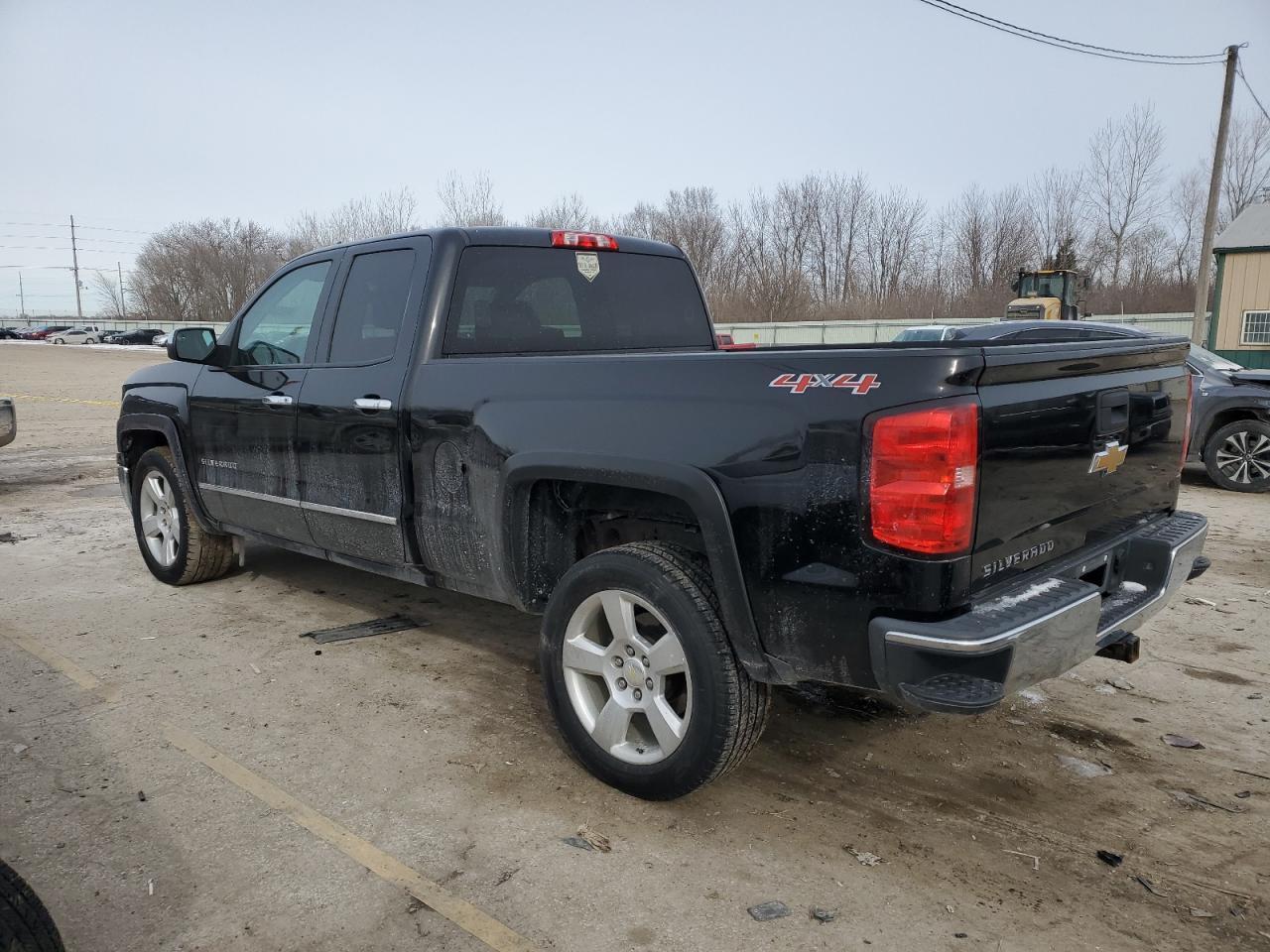 2015 CHEVROLET SILVERADO - Image 2