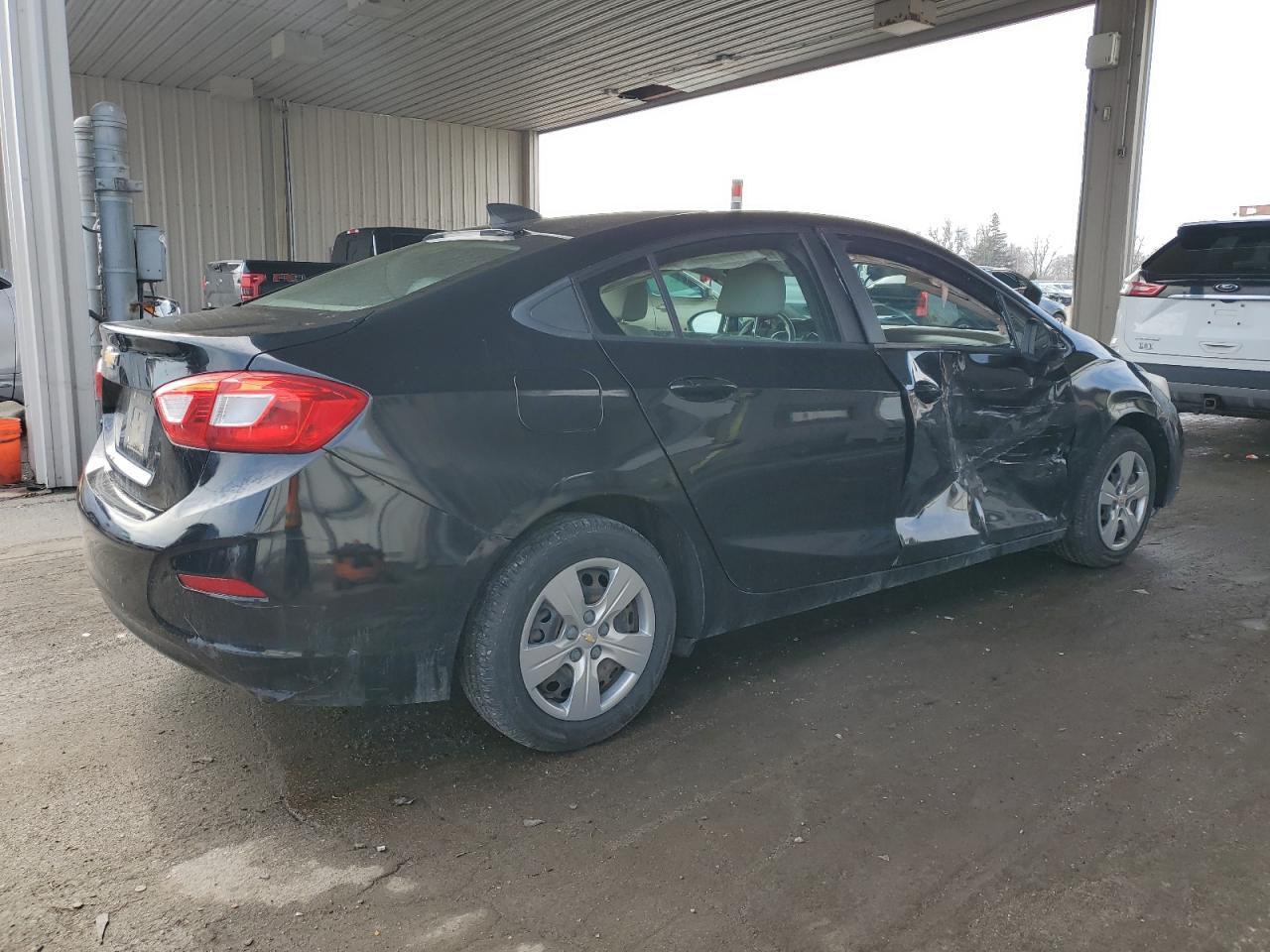 2017 CHEVROLET CRUZE LS - Image 3