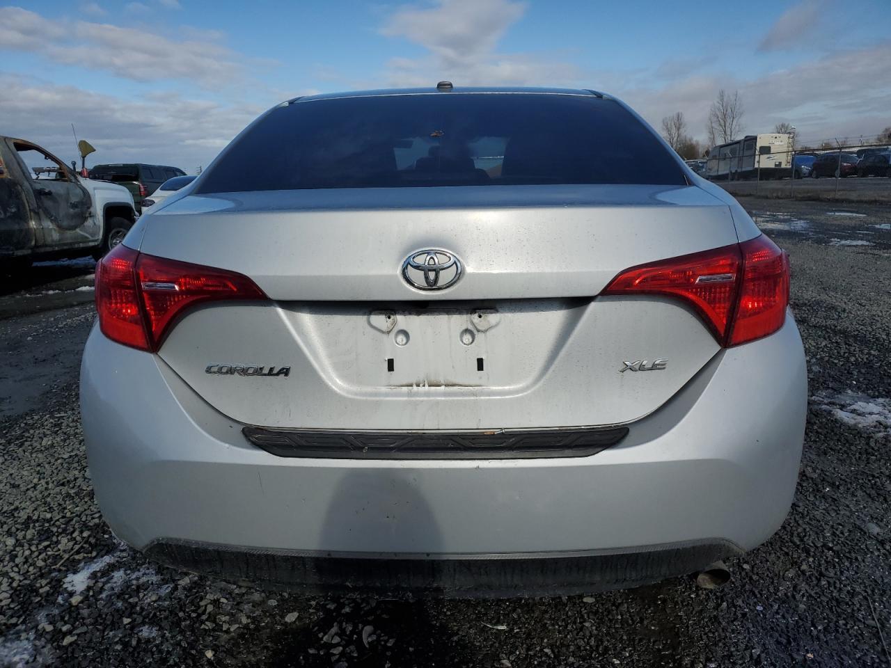 2018 TOYOTA COROLLA L - Image 6