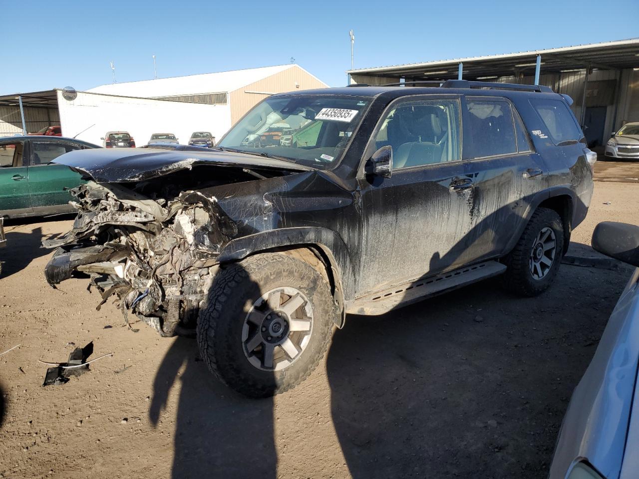 2020 TOYOTA 4RUNNER SR
