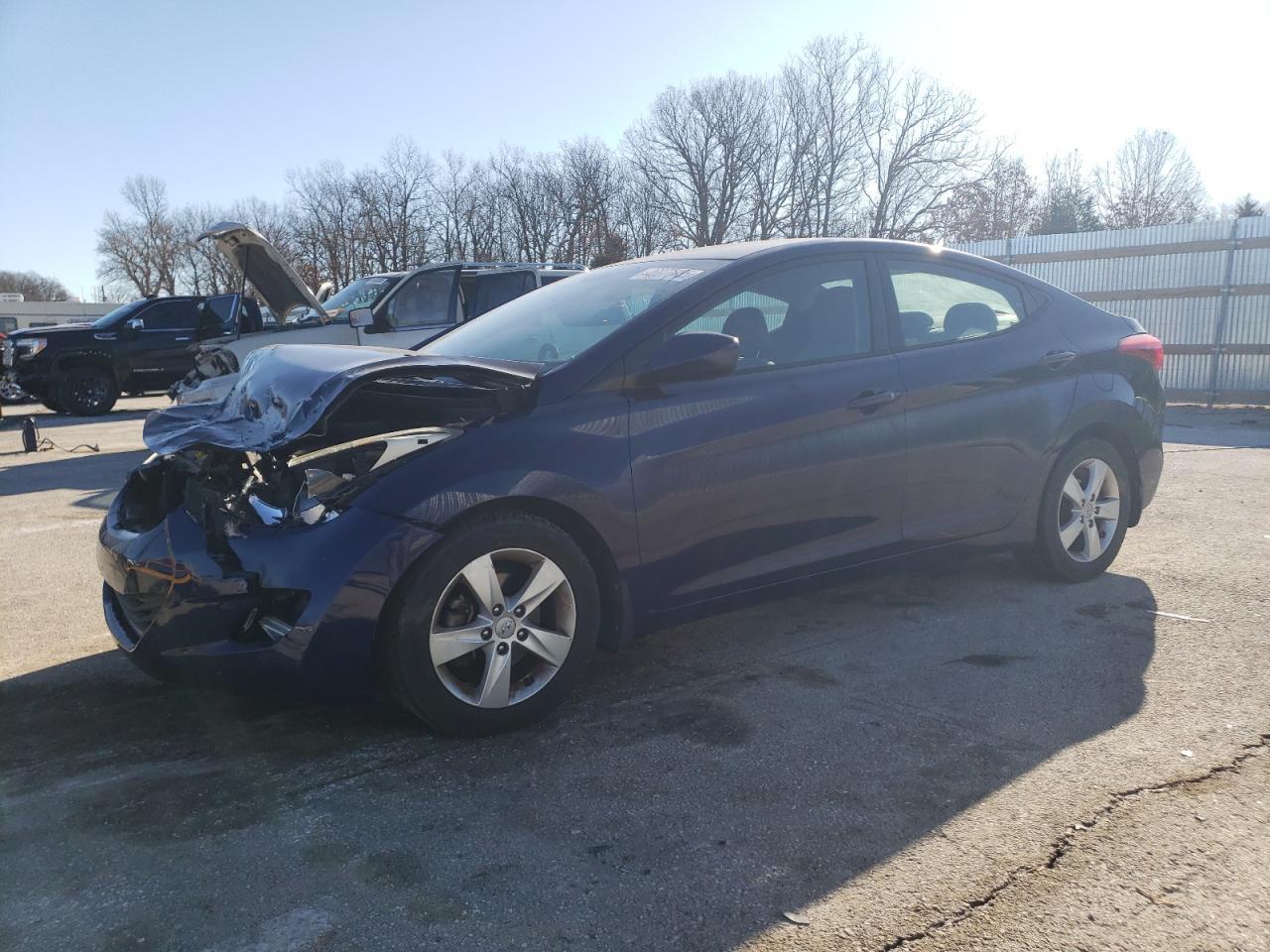 2013 HYUNDAI ELANTRA GL