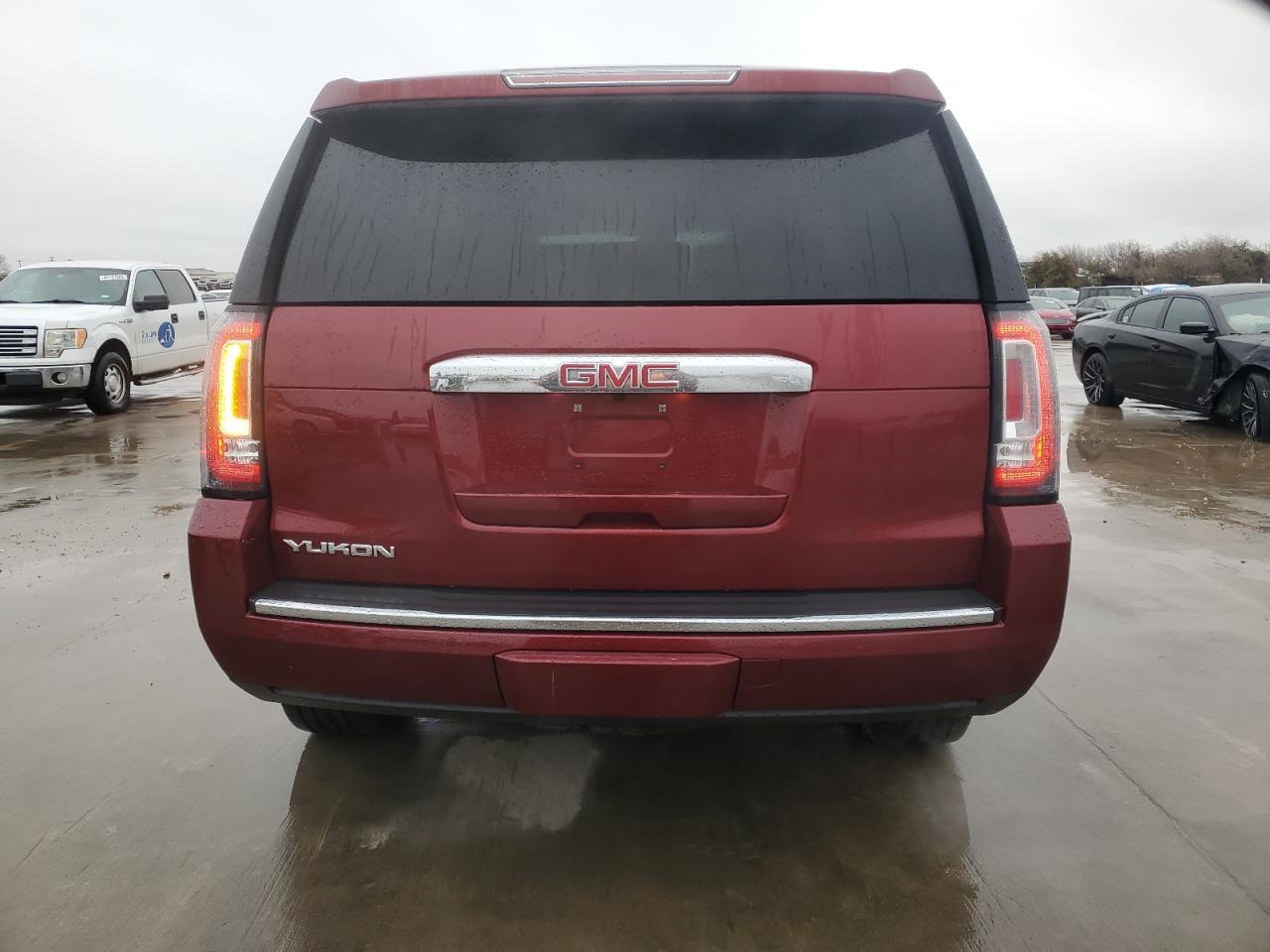 2017 GMC YUKON DENA - Фото 6