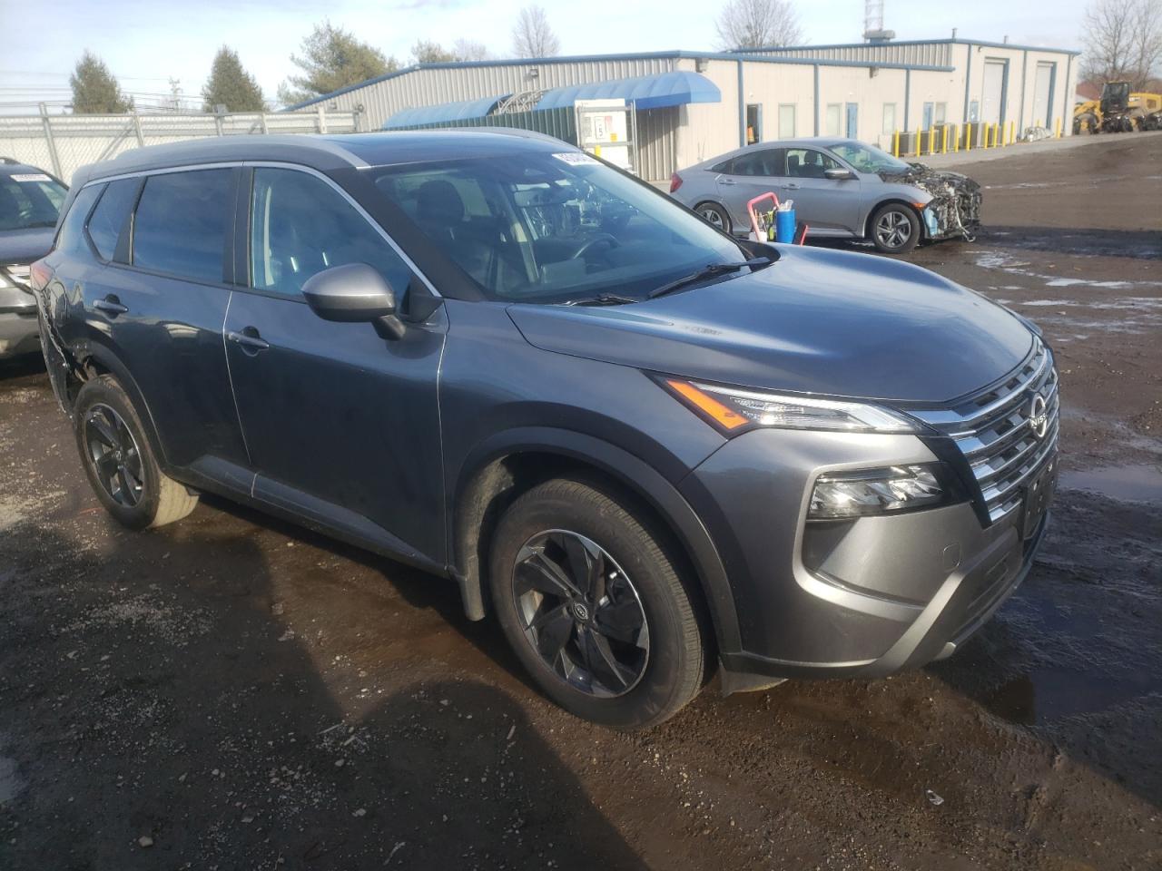 2024 NISSAN ROGUE SV - Image 4