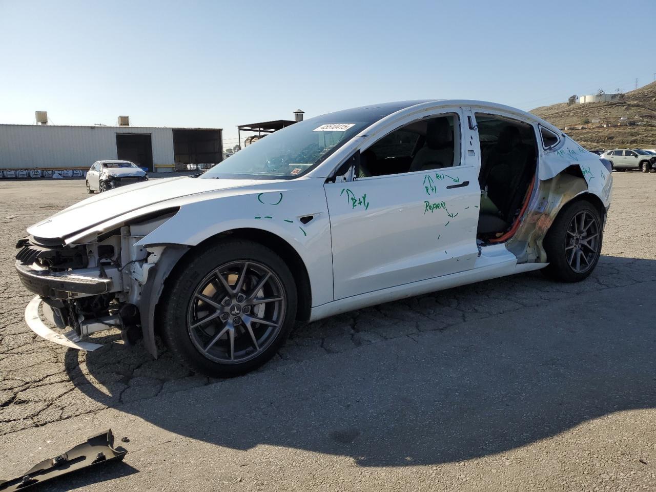 2021 TESLA MODEL 3