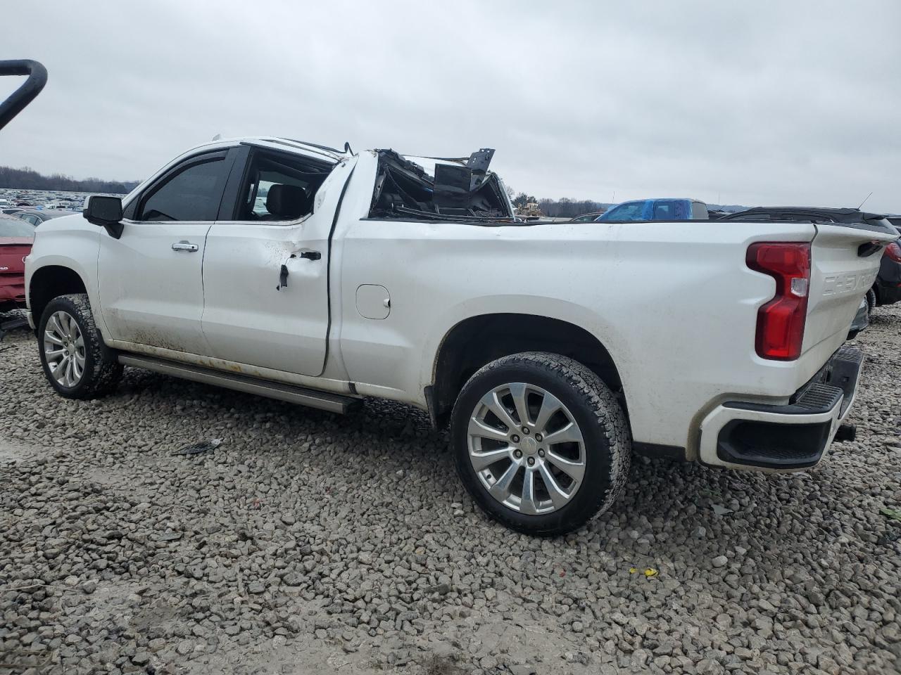 2019 CHEVROLET SILVERADO - Фото 2