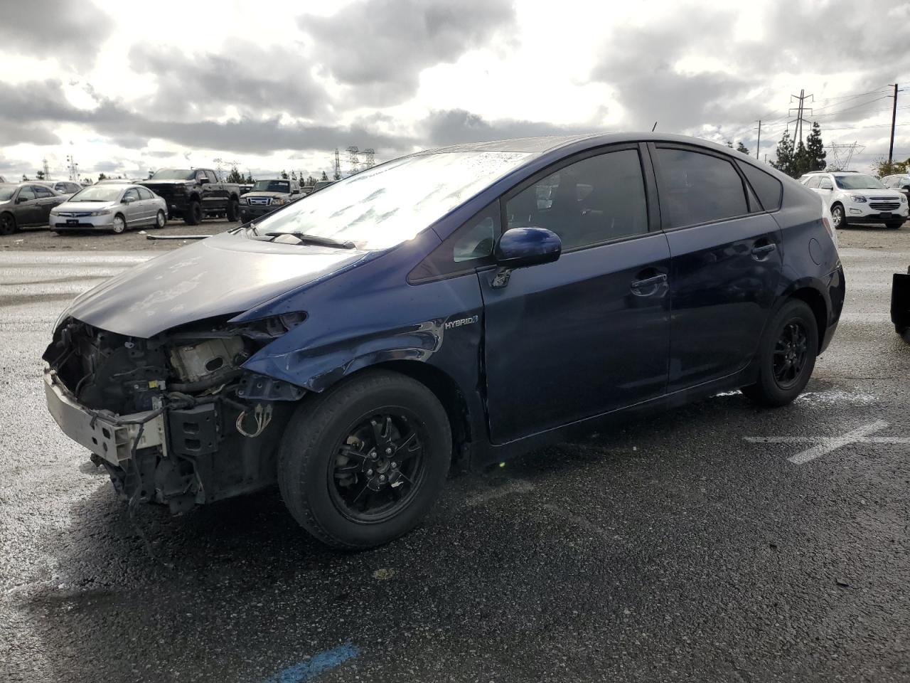 2015 TOYOTA PRIUS