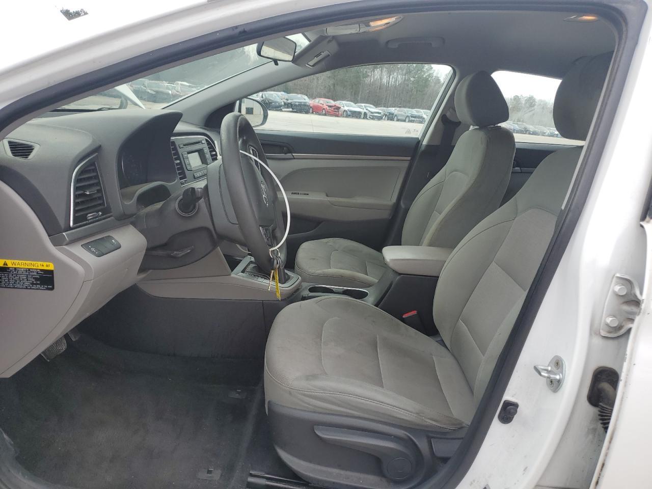 2017 HYUNDAI ELANTRA SE - Фото 7