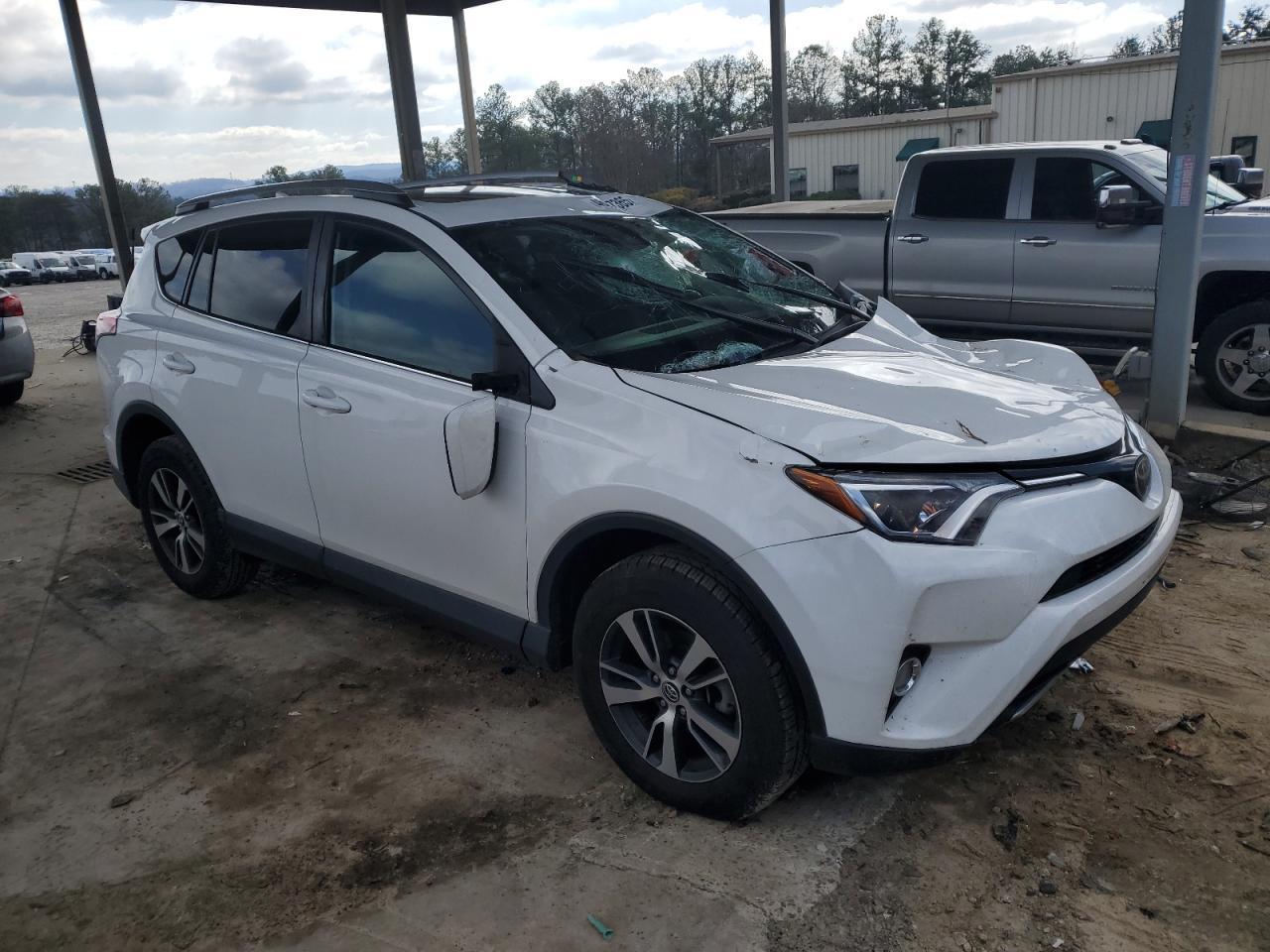 2017 TOYOTA RAV4 XLE - Фото 4