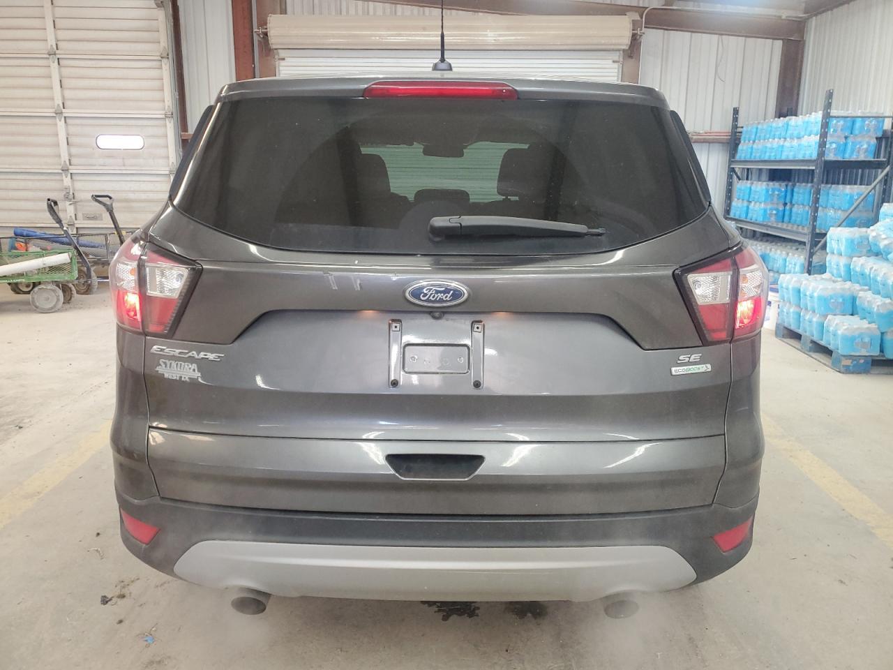 2017 FORD ESCAPE SE - Image 6