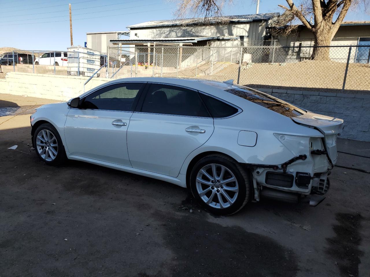 2014 TOYOTA AVALON BAS - Image 2