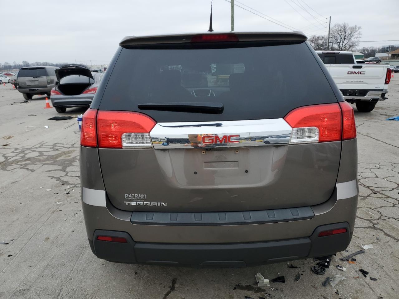 2012 GMC TERRAIN SL - Image 6