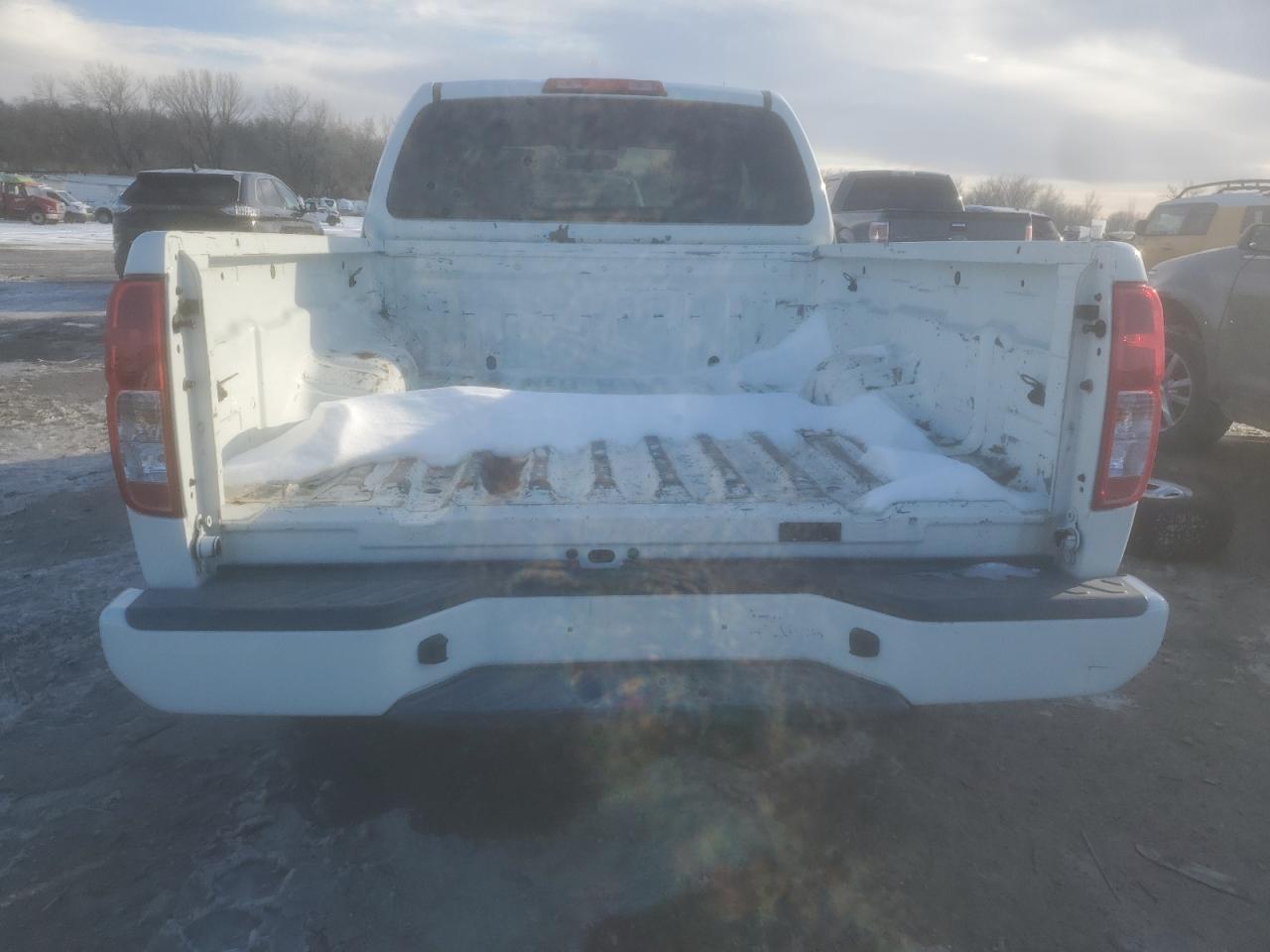 2017 NISSAN FRONTIER S - Фото 6