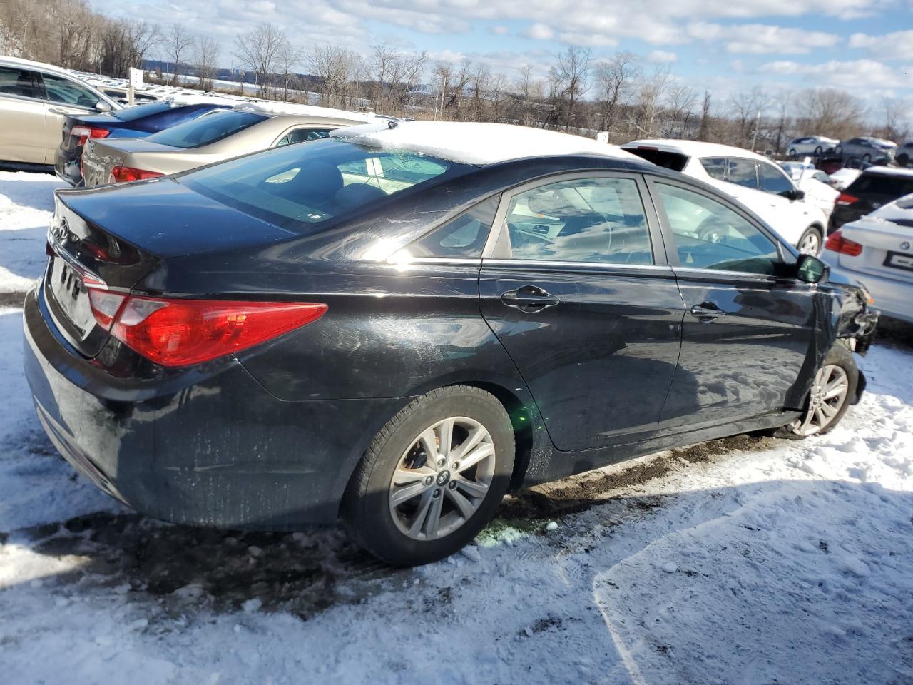 2011 HYUNDAI SONATA GLS - Image 3