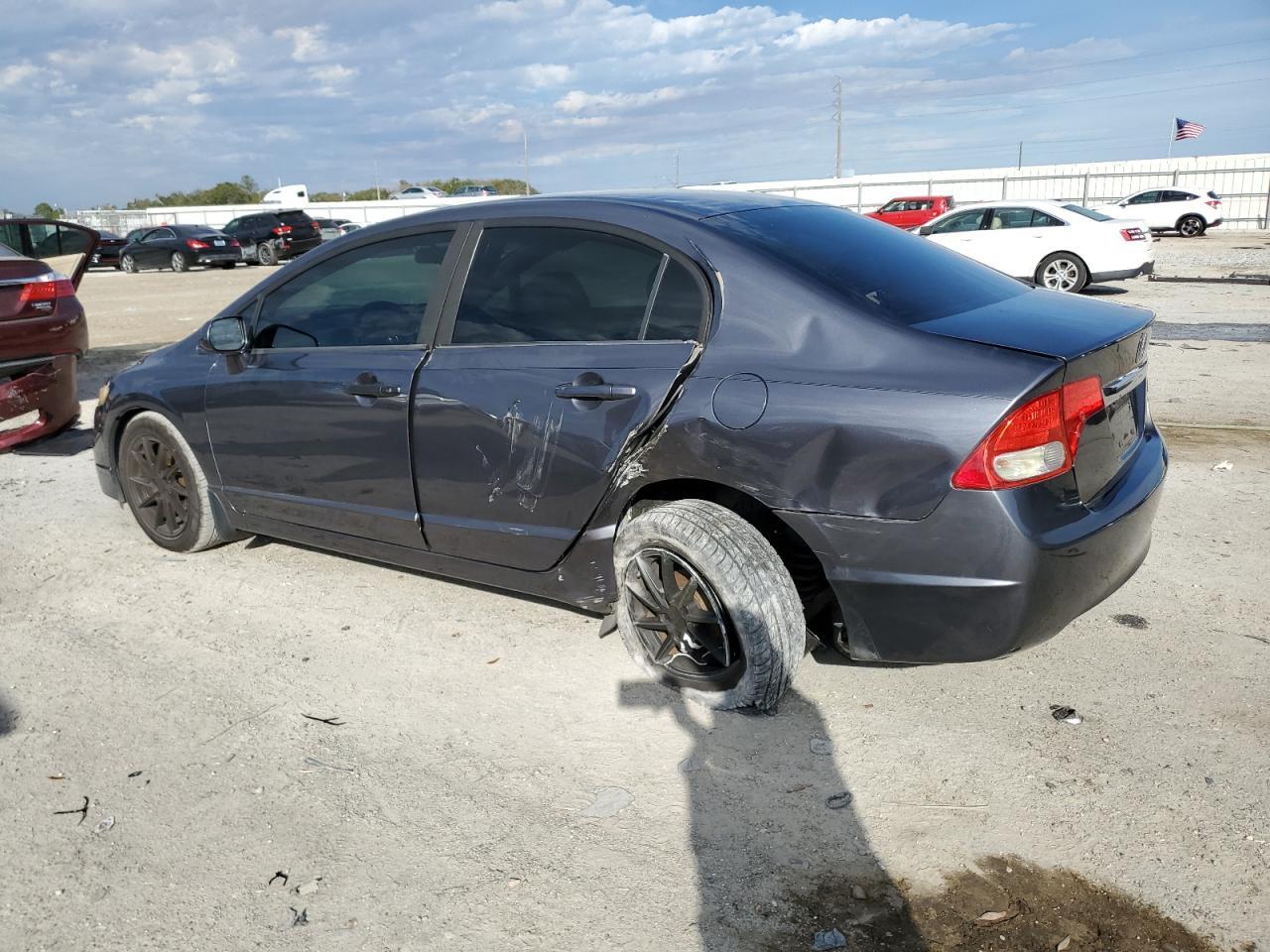 2011 HONDA CIVIC LX - Фото 2
