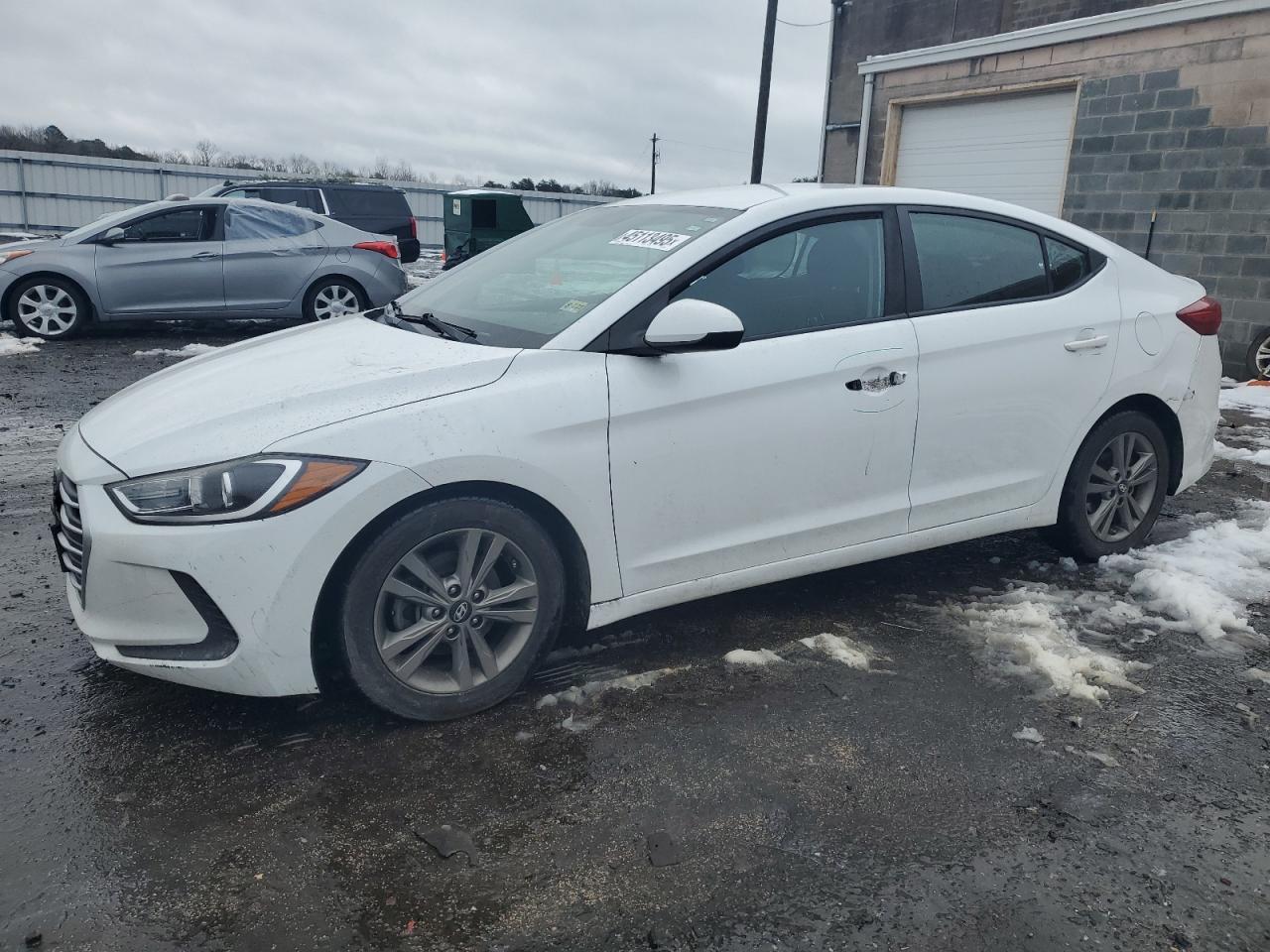 2018 HYUNDAI ELANTRA SE