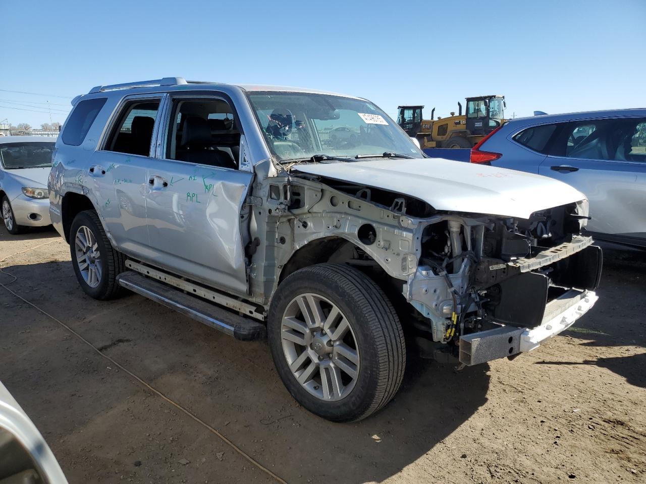 2011 TOYOTA 4RUNNER SR - Image 4