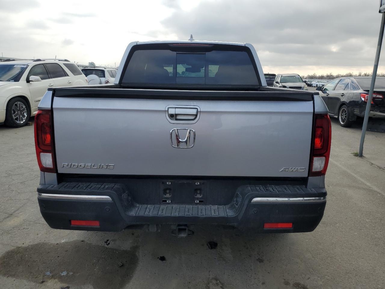 2018 HONDA RIDGELINE - Image 6