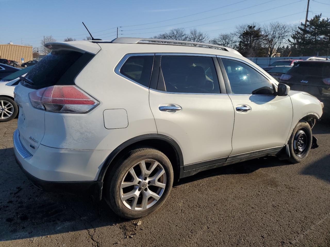 2014 NISSAN ROGUE S - Фото 3