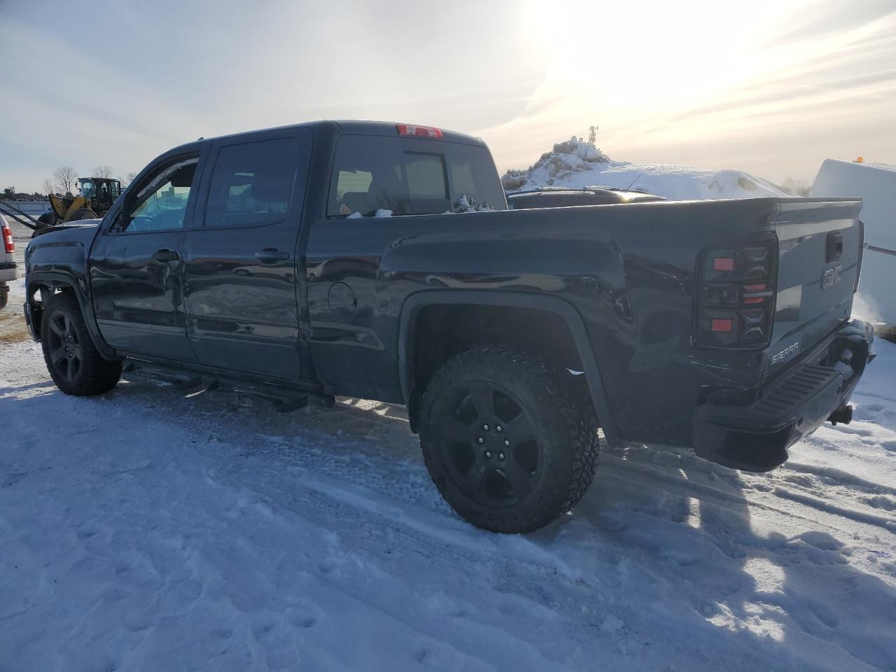 2018 GMC SIERRA K15 - Image 2