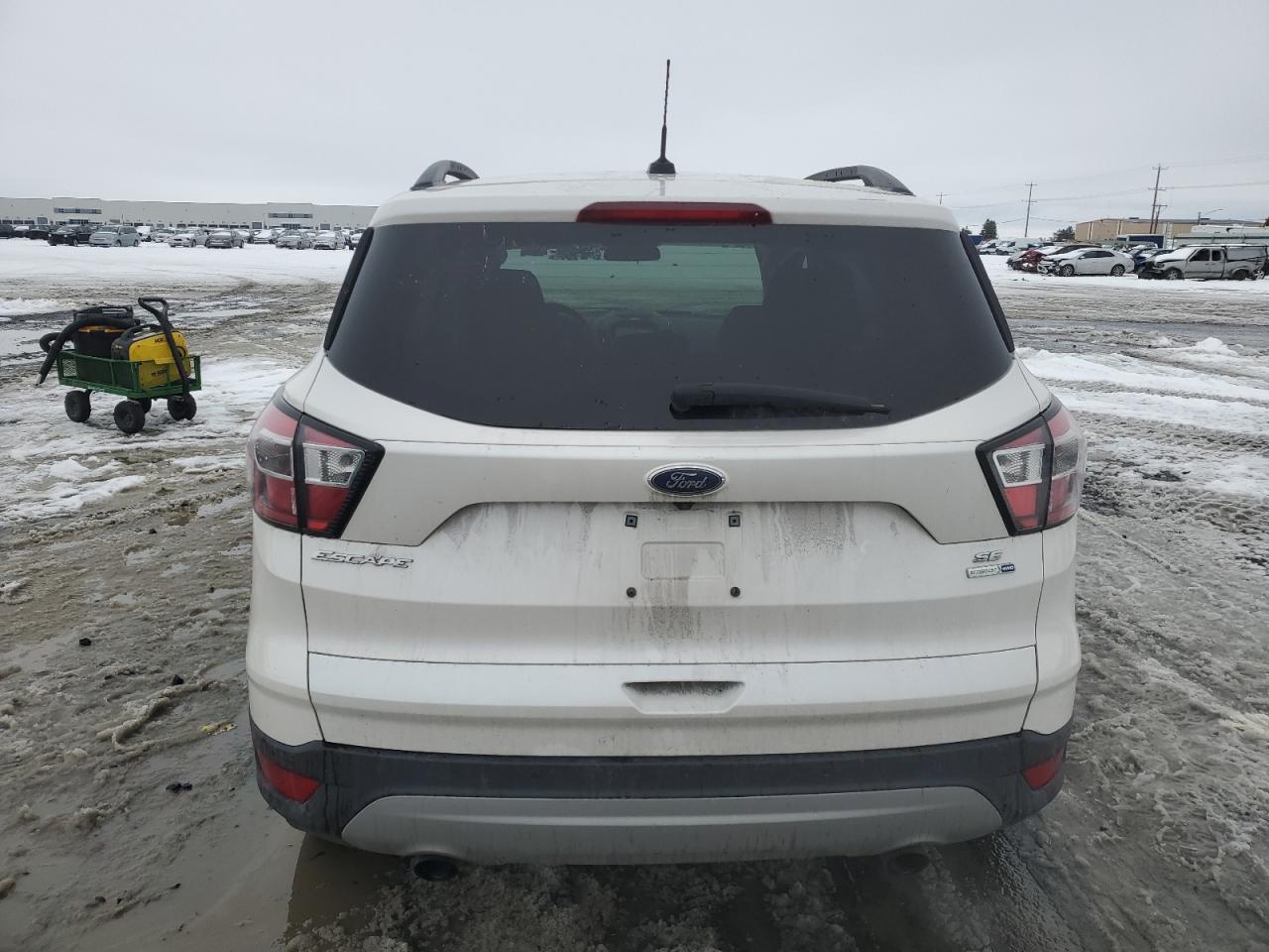 2017 FORD ESCAPE SE - Фото 6