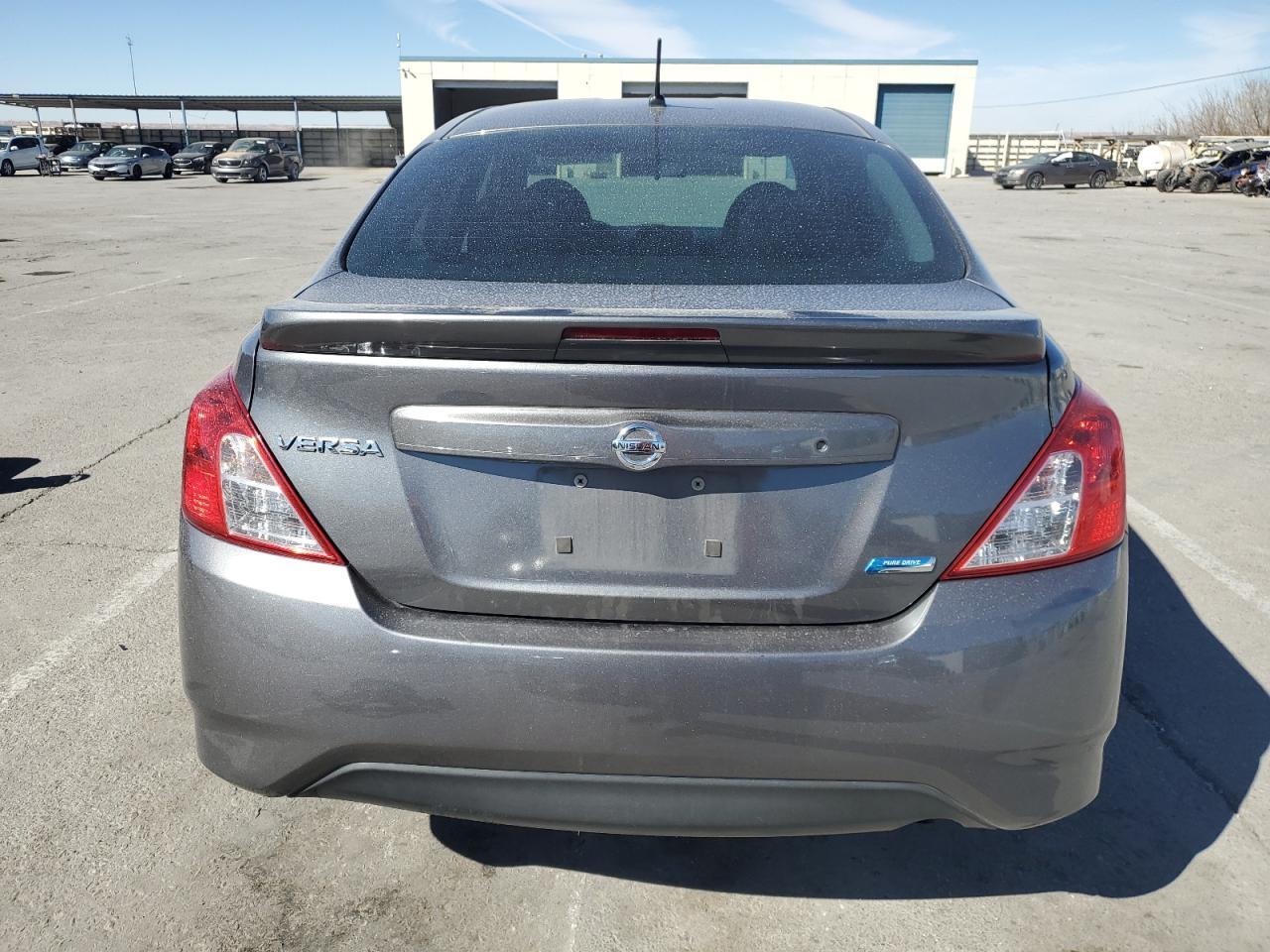 2016 NISSAN VERSA S - Фото 6