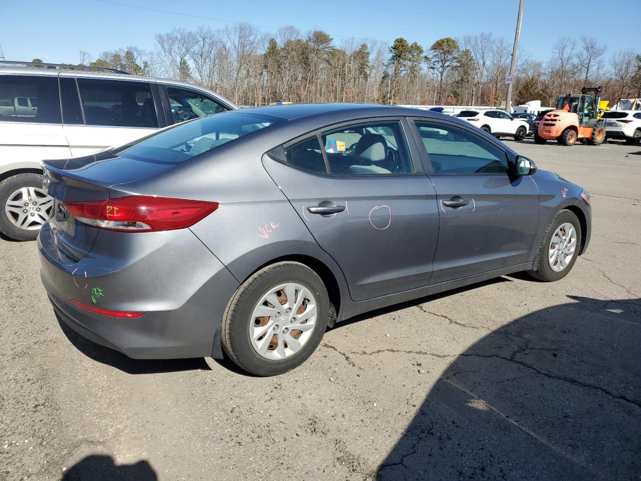 2018 HYUNDAI ELANTRA SE - Image 3