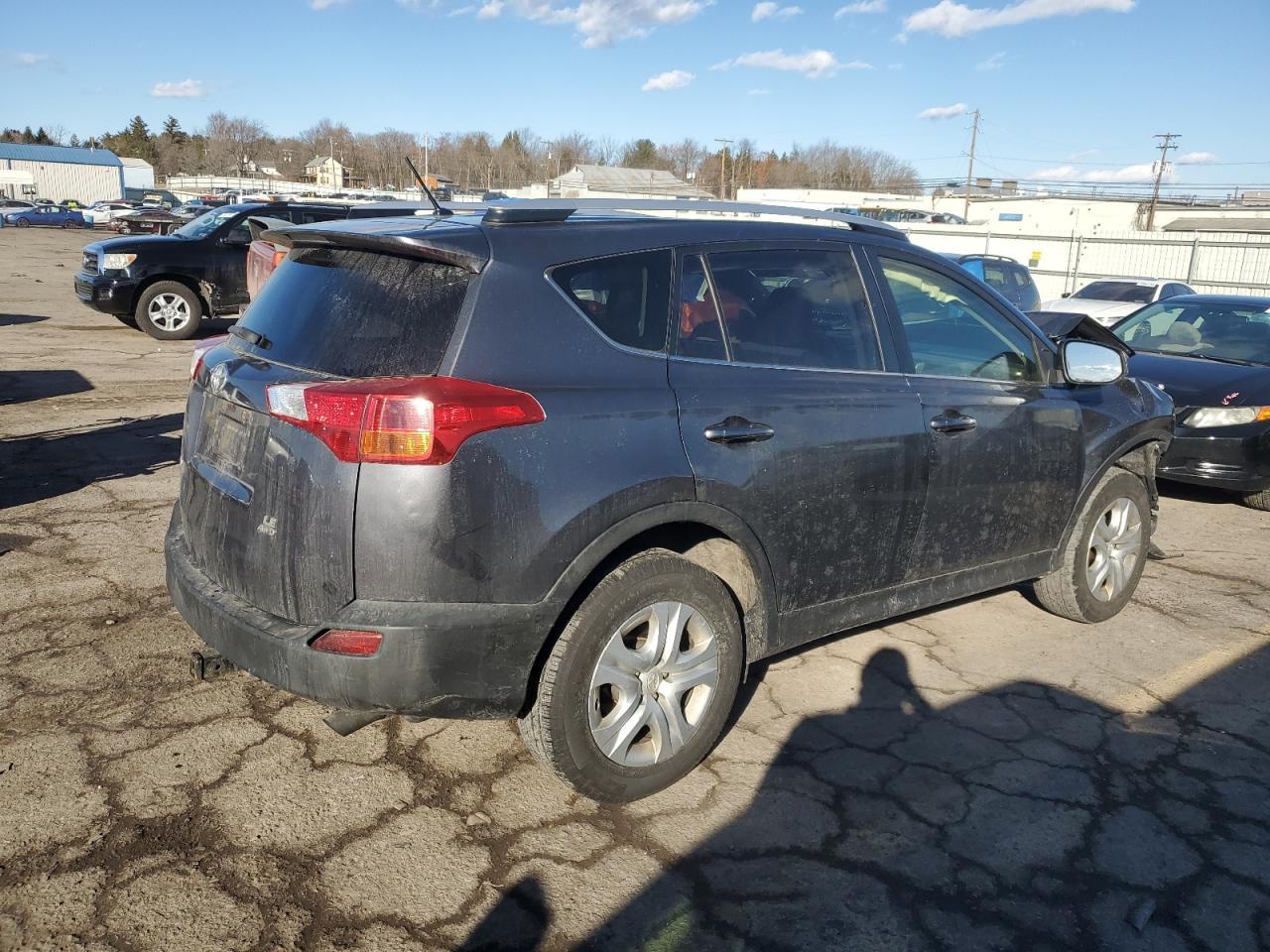 2015 TOYOTA RAV4 LE - Image 3
