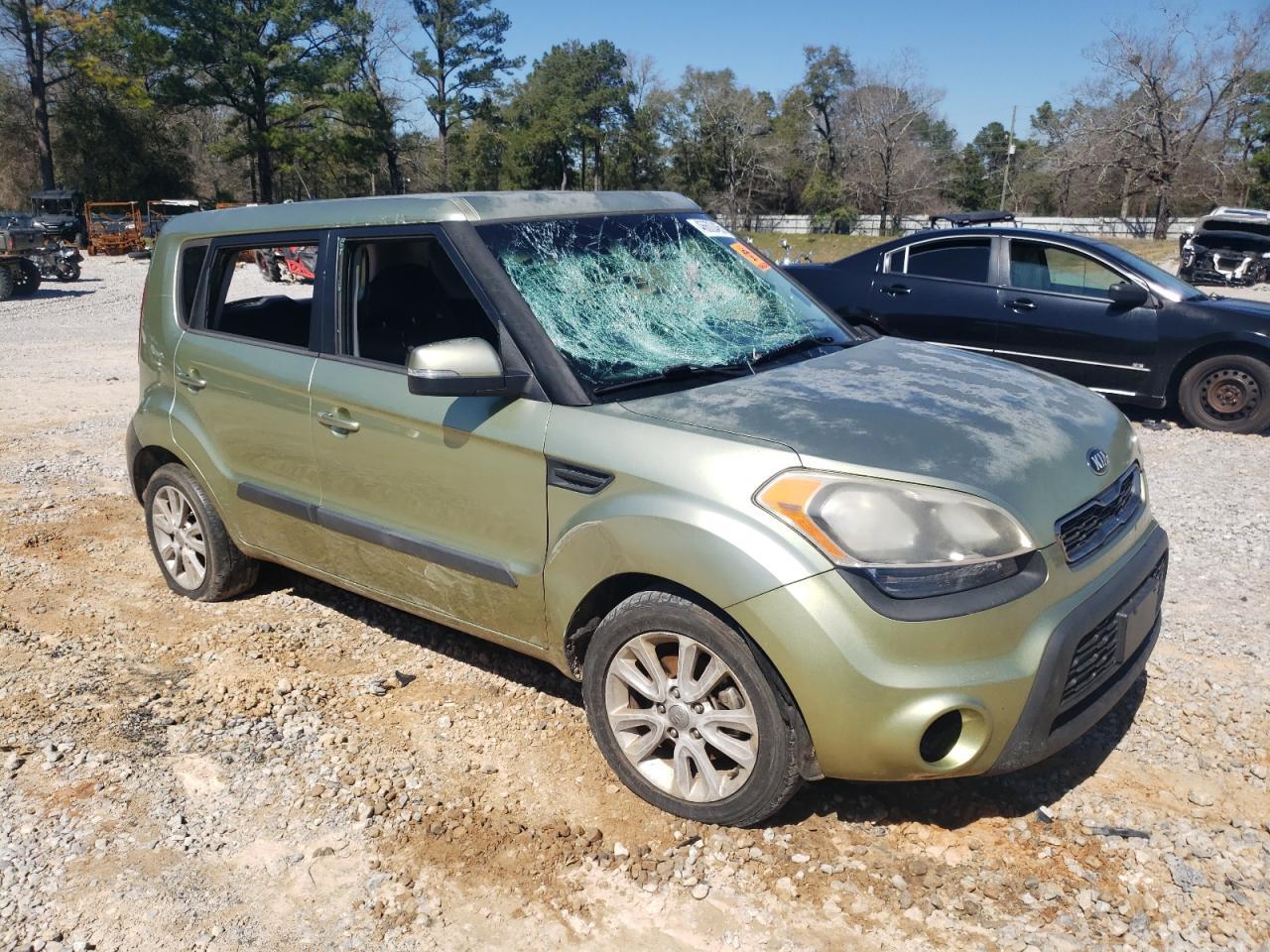 2013 KIA SOUL + - Image 4