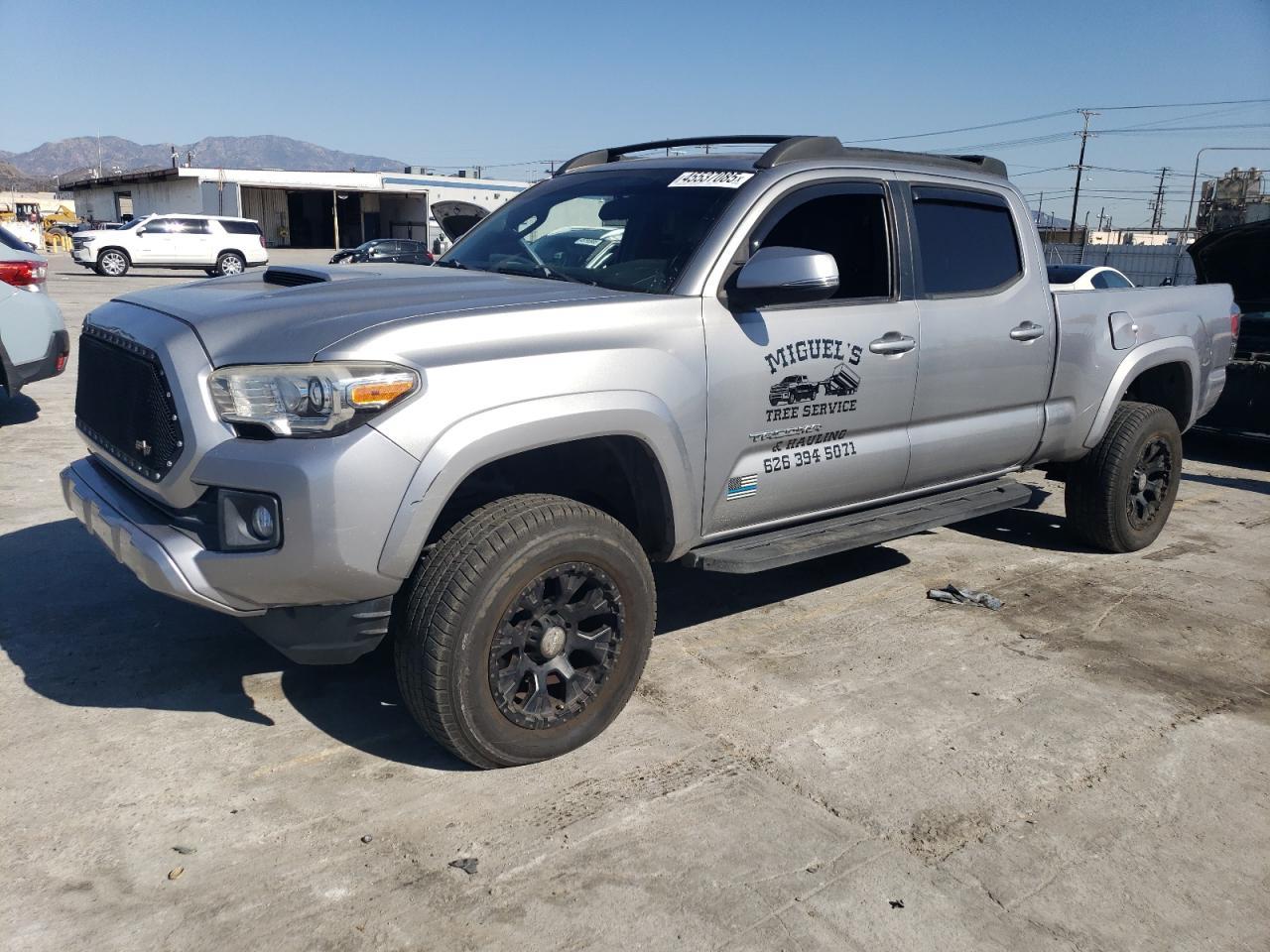2017 TOYOTA TACOMA DOU