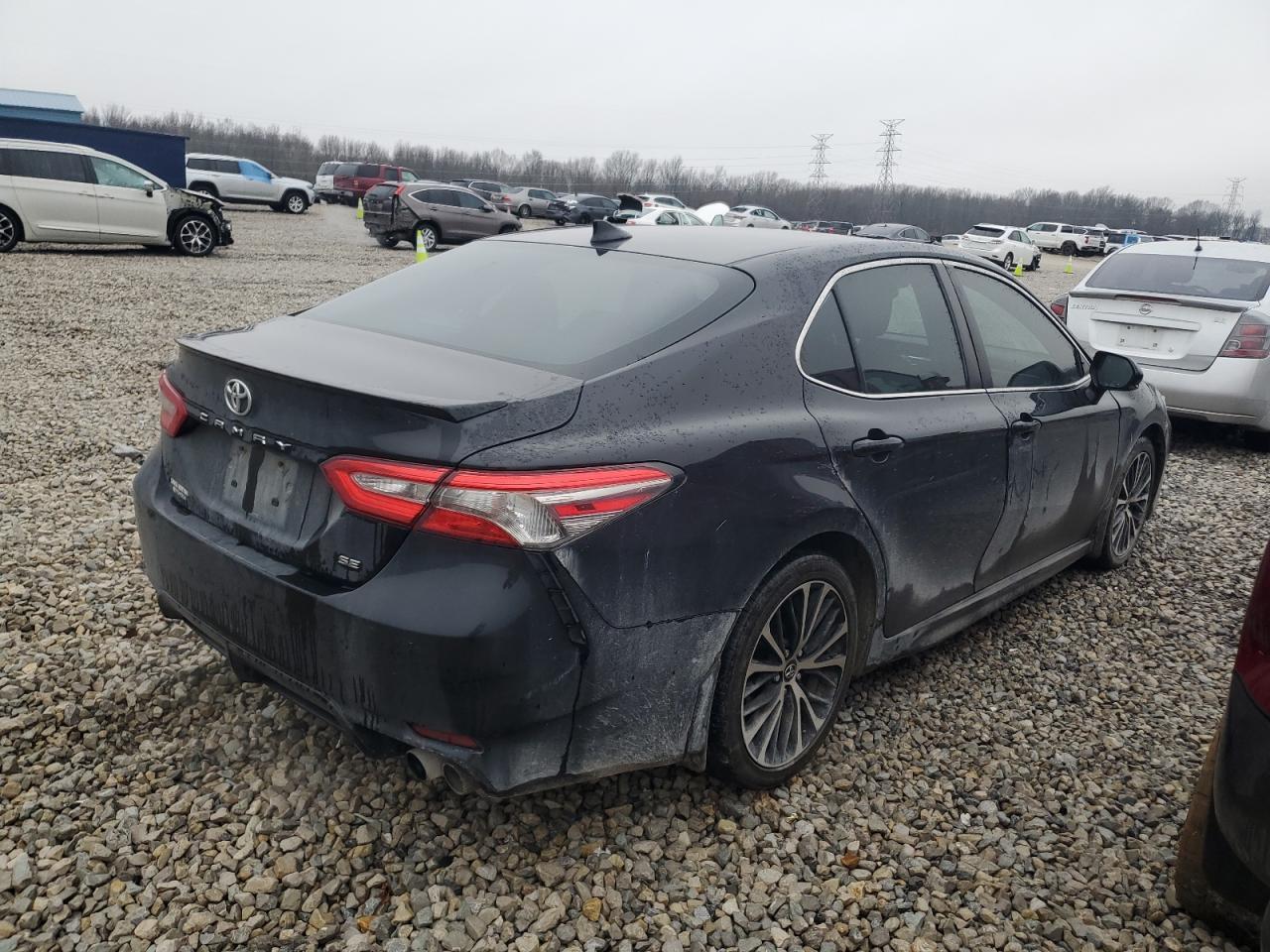 2019 TOYOTA CAMRY L - Image 3