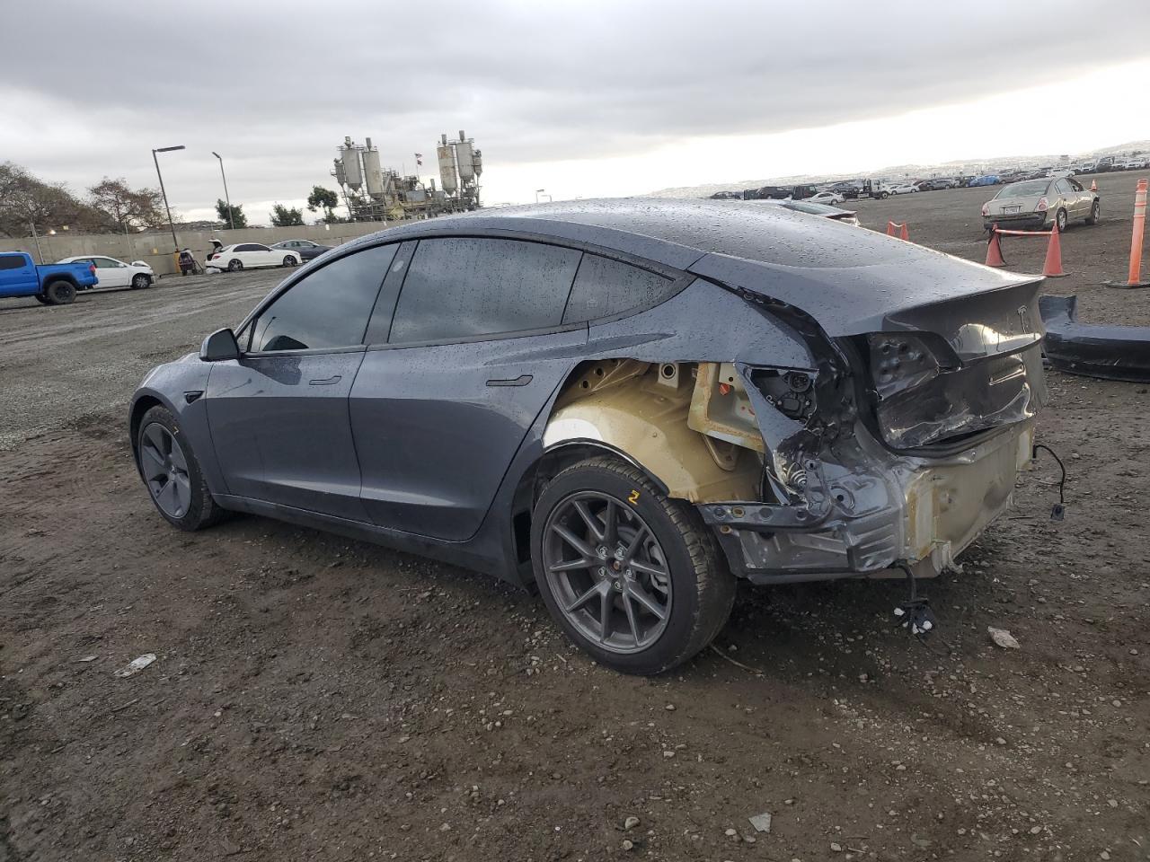 2023 TESLA MODEL 3 - Фото 2