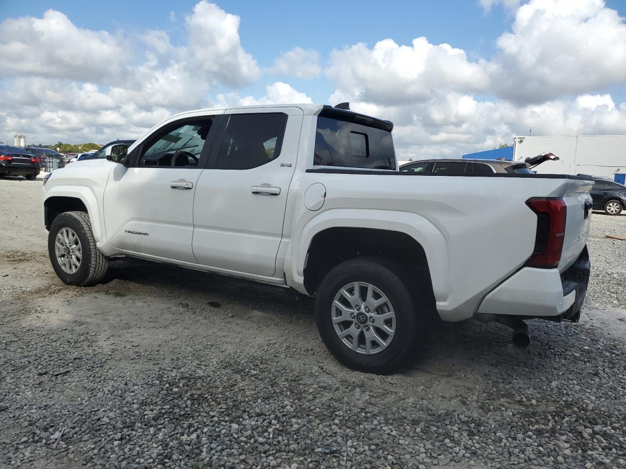 2024 TOYOTA TACOMA DOU - Фото 2