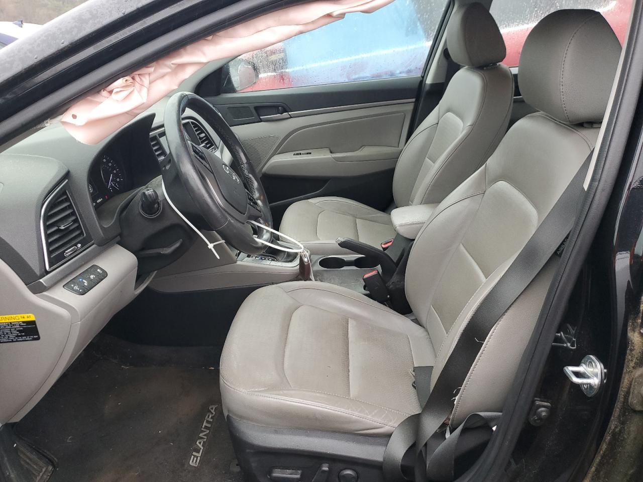 2018 HYUNDAI ELANTRA SE - Фото 7