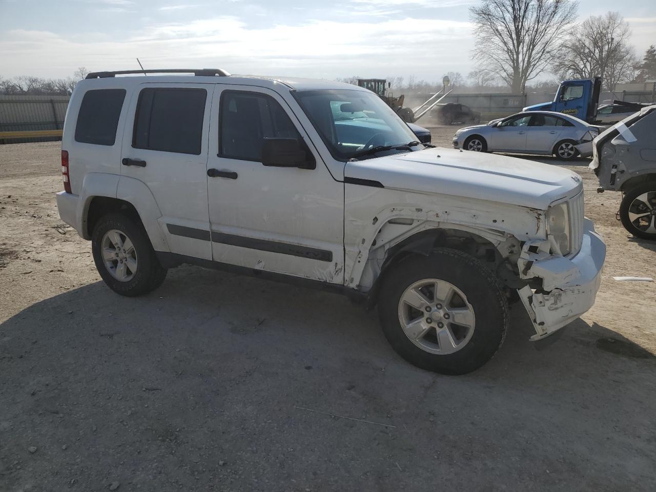 2012 JEEP LIBERTY SP - Фото 4