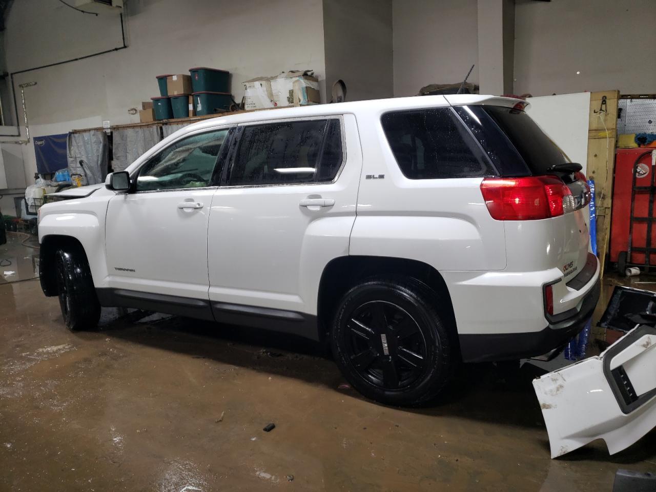 2016 GMC TERRAIN SL - Image 2