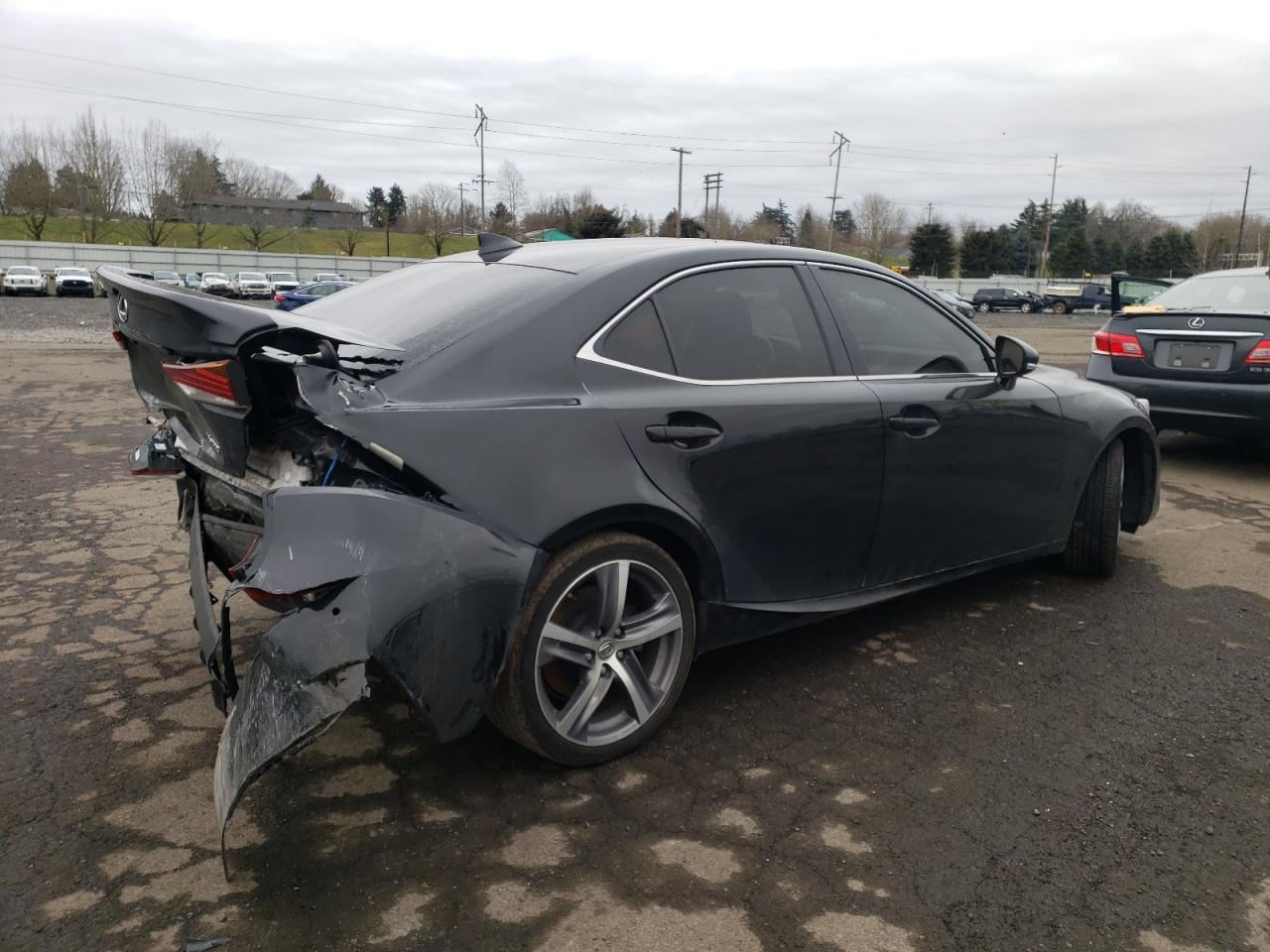 2018 LEXUS IS 300 - Фото 3