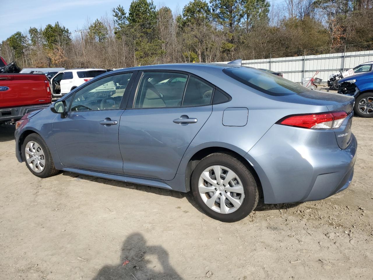 2020 TOYOTA COROLLA LE - Фото 2