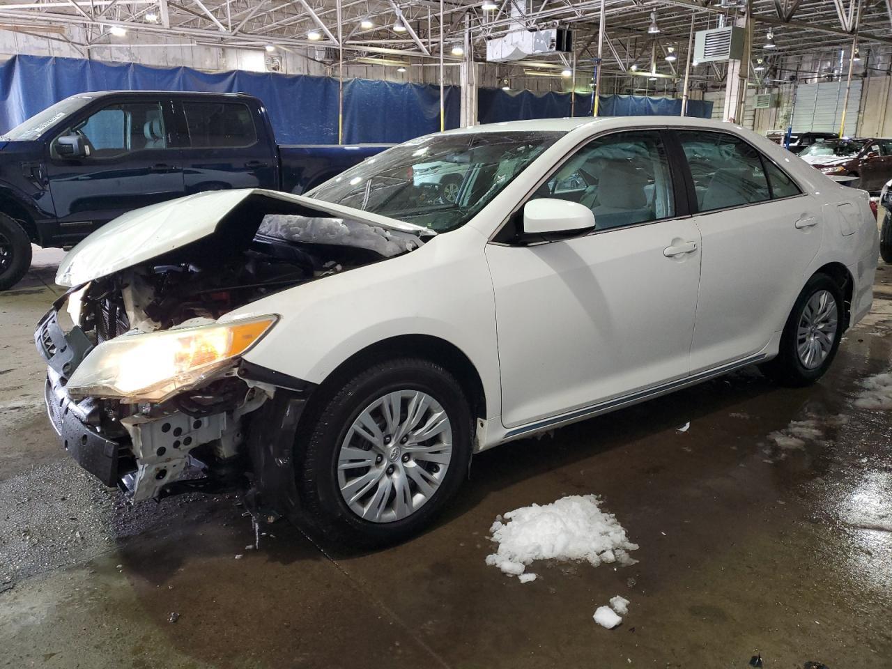2014 TOYOTA CAMRY L
