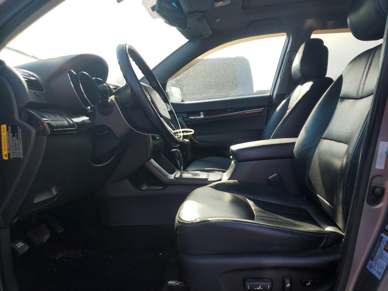 2012 KIA SORENTO EX - Image 7
