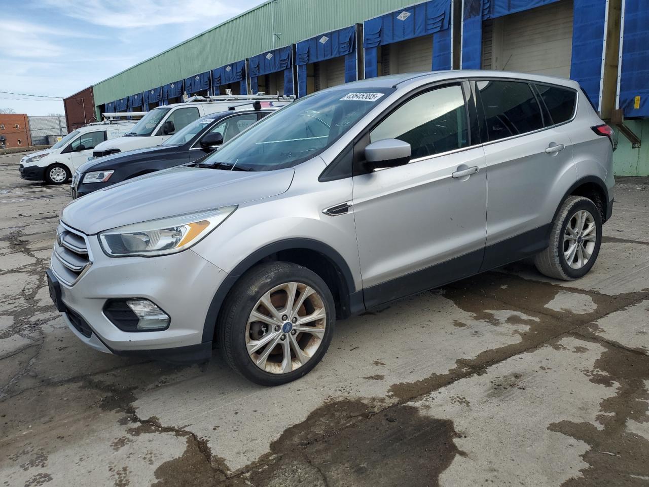 2017 FORD ESCAPE SE car image