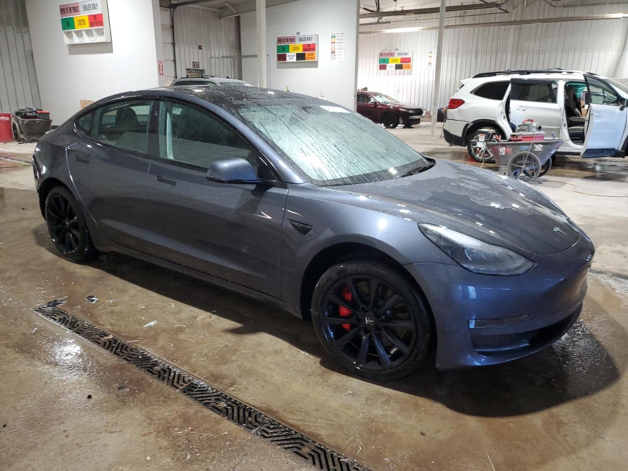 2022 TESLA MODEL 3 - Image 4