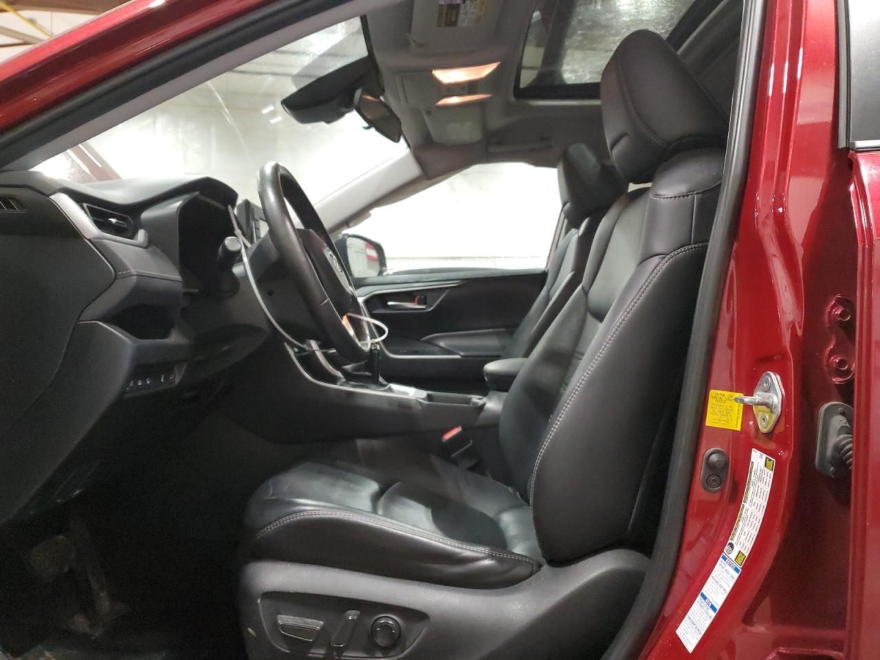2019 TOYOTA RAV4 XLE P - Image 7
