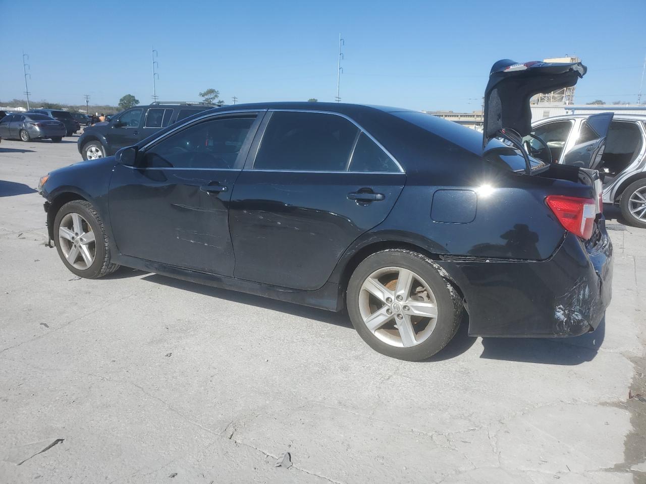 2012 TOYOTA CAMRY BASE - Фото 2