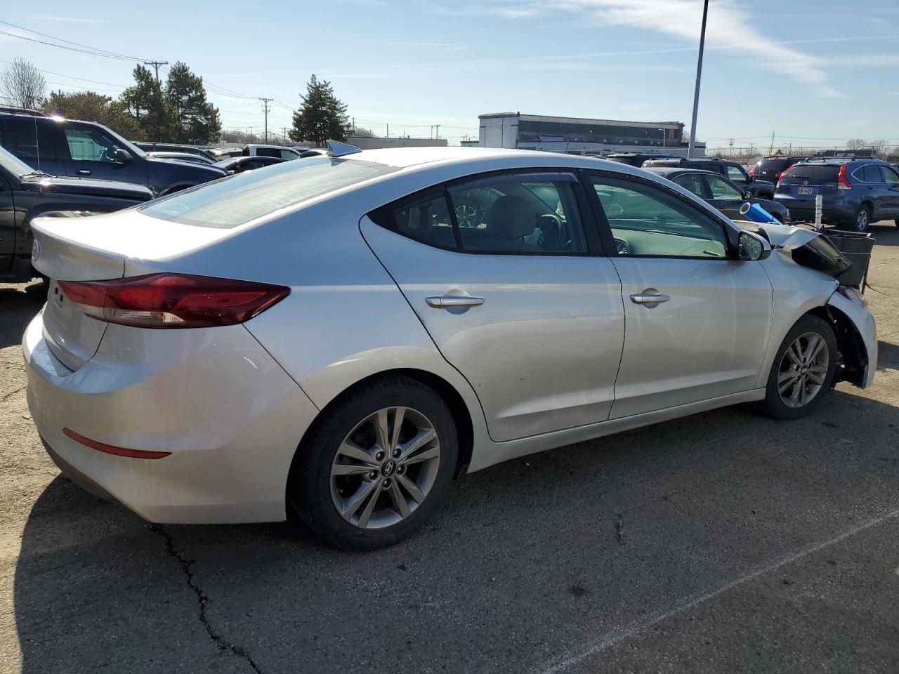 2018 HYUNDAI ELANTRA SE - Image 3