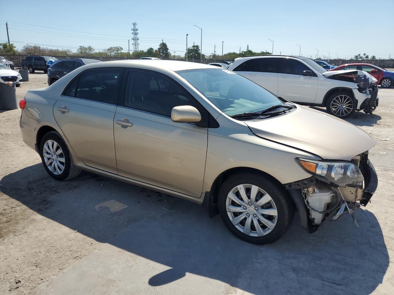 2013 TOYOTA COROLLA BA - Фото 4