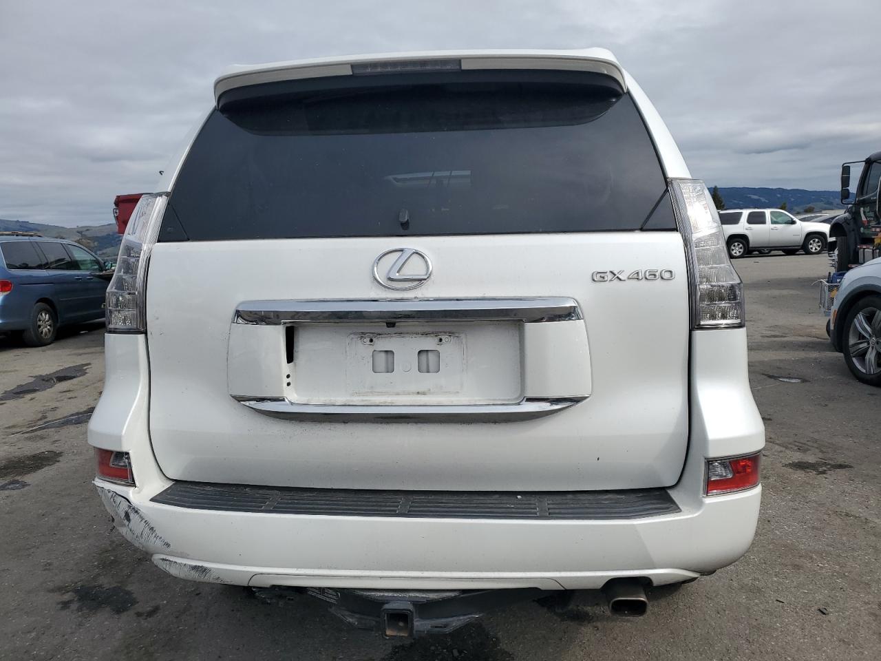 2014 LEXUS GX 460 - Image 6